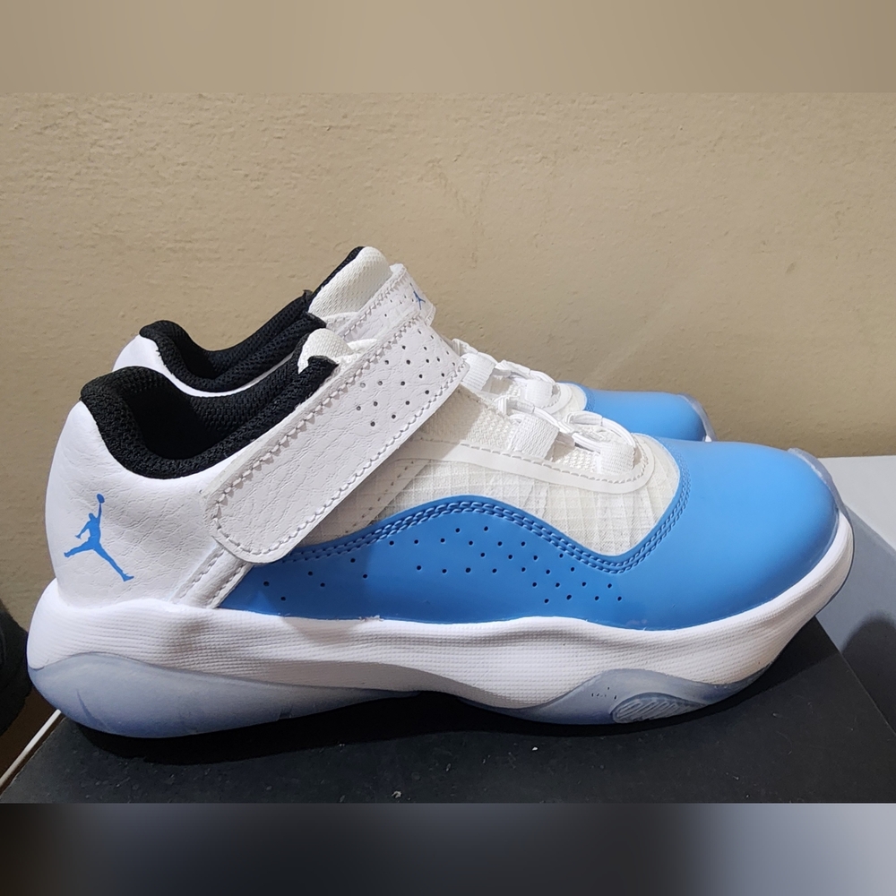 BRAND NEW Jordan 11 Comfort Low - Picture 1 of 4